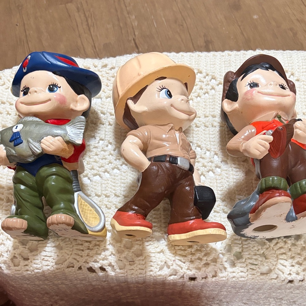 Charming Figurine Trio Set - Multicolor